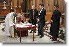 18.rachel signs the registry * 1000 x 667 * (111KB)